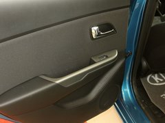 2011款 1.4L 手动 TOP