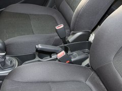 2011款 1.4L 手动 TOP