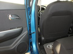 2011款 1.4L 手动 TOP