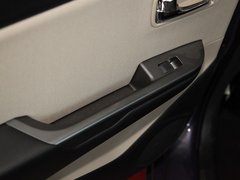 2011款 1.4L 自动 TOP