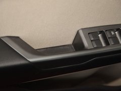 2011款 1.4L 自动 TOP