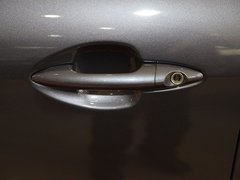 2011款 1.4L 自动 TOP