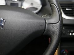 2011款 1.6T 手动 CC 风尚版