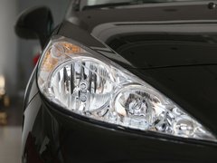 2011款 1.6T 手动 CC 风尚版