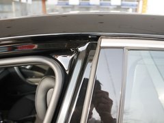 2011款 2.4L 自动 尊贵型