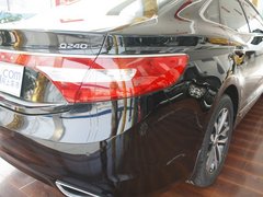 2011款 2.4L 自动 尊贵型