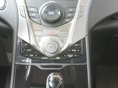 2011款 2.4L 自动 旗舰型