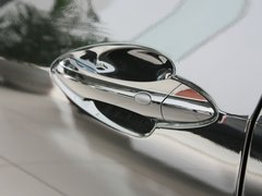2011款 2.4L 自动 旗舰型