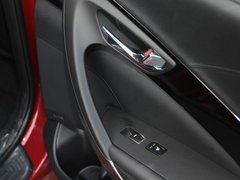 2011款 2.4L 自动 旗舰型