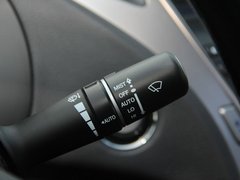 2011款 2.4L 自动 旗舰型