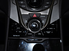 2011款 2.4L 自动 旗舰型