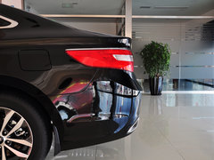 2011款 2.4L 自动 旗舰型