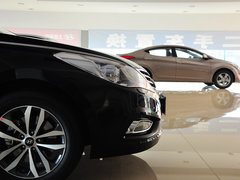 2011款 2.4L 自动 旗舰型