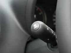 2011款 Xross 1.5 AMT 豪华版