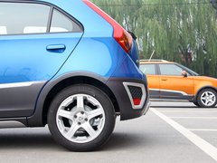 2011款 Xross 1.5 AMT 豪华版