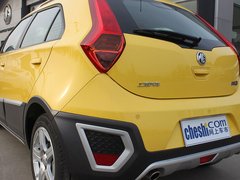 2011款 Xross 1.5 AMT 豪华版