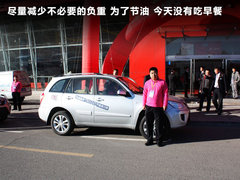 2011款 1.6L 手动 舒适型 5座