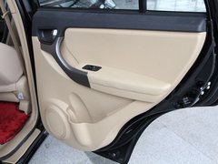 2011款 1.6L 手动 舒适型 5座