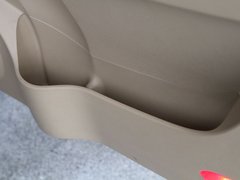 2011款 1.6L 手动 舒适型 5座