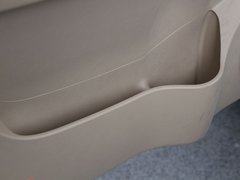 2011款 1.6L 手动 舒适型 5座