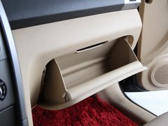 2011款 1.6L 手动 舒适型 5座