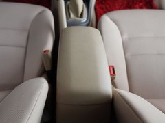2011款 1.6L 手动 舒适型 5座
