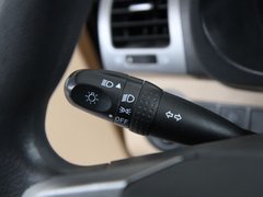 2011款 1.6L 手动 舒适型 5座