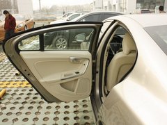 2012款 2.0T DCT 智雅版