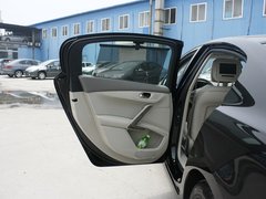 2011款 2.3L 自动 旗舰版