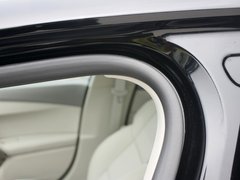 2011款 2.3L 自动 旗舰版