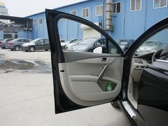2011款 2.3L 自动 旗舰版