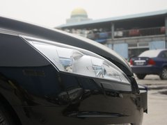 2011款 2.3L 自动 旗舰版