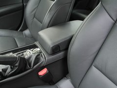2011款 2.3L 自动 旗舰版