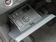 2011款 2.3L 自动 旗舰版