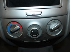 2011款 两厢 1.4SX EMT 幸福版