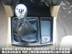 2011款 2.4T 手动 柴油两驱豪华版 7座