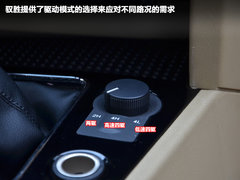 2011款 2.4T 手动 柴油四驱超豪华版 5座