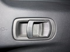 2011款 2.5 自动 豪华型 5座