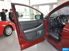 2011款 2.5 自動(dòng) 豪華型 5座