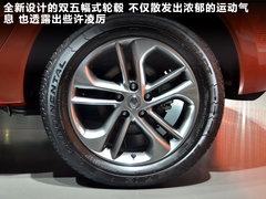 2012款 2.5 CVT 两驱都市版 5座
