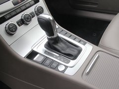 2012款 2.0TSI DSG 至尊型