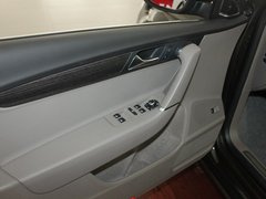 2012款 2.0TSI DSG 至尊型