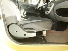 2011款 1.0L 自动 舒适型