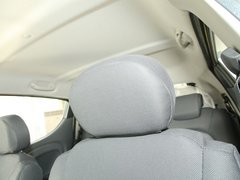 2011款 1.0L 自动 舒适型