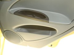 2011款 1.0L 自动 舒适型