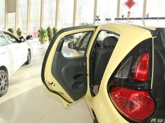 2011款 1.0L 自动 舒适型