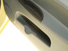 2011款 1.0L 自动 舒适型