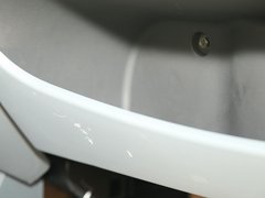 2011款 1.0L 自动 舒适型