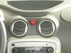 2011款 1.0L 自动 舒适型