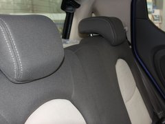 2011款 1.0L 自动 豪华型